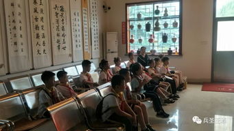廣饒電視臺組織小學(xué)生來實(shí)踐活動教育基地 國家aaa級旅游景區(qū)兵圣王酒業(yè)研學(xué),體驗(yàn)王酒之道,感悟家鄉(xiāng)人文 文化